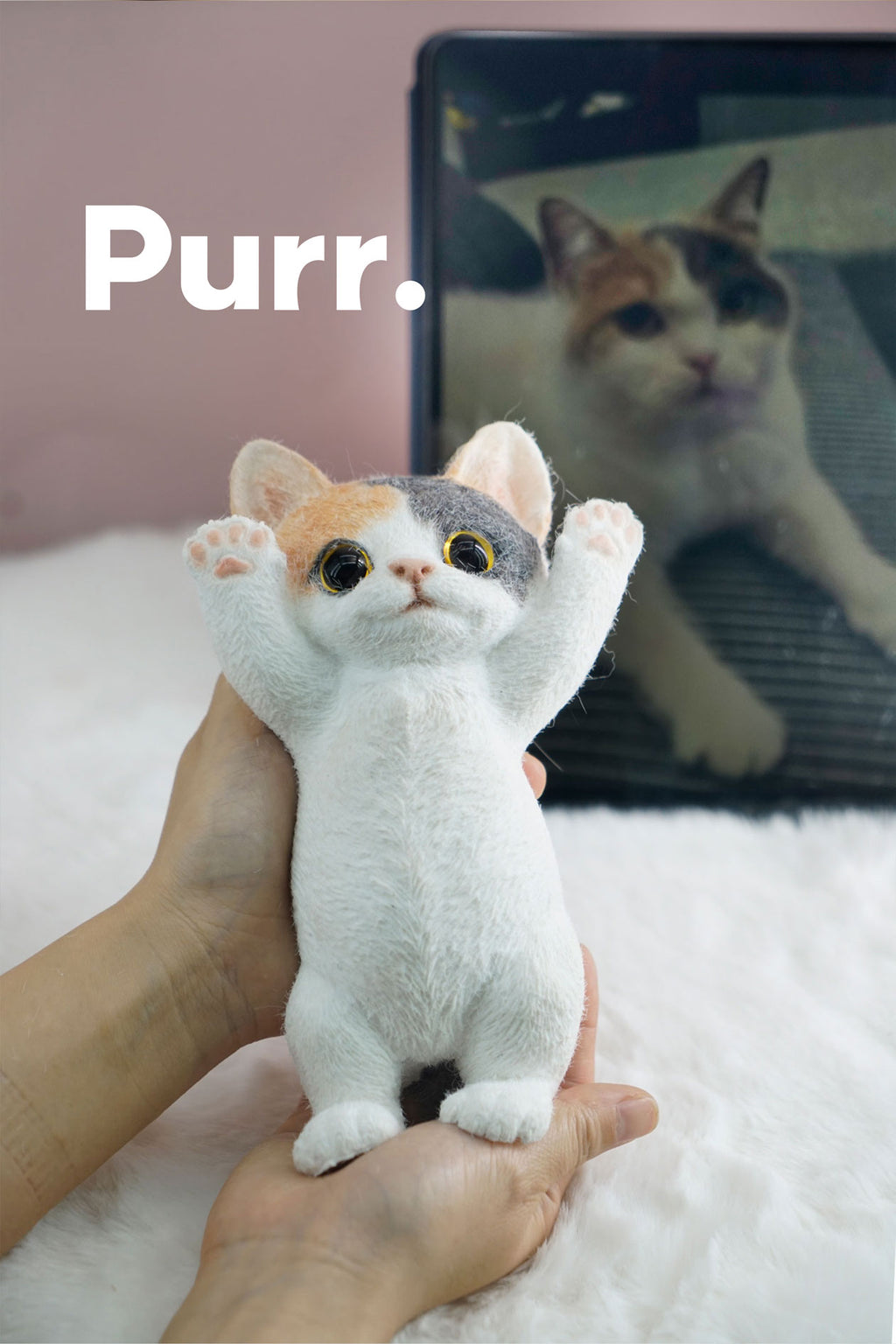 To customize the Slim kitty silicone, click the "chat" icon at the lower left cornerto send us pictures